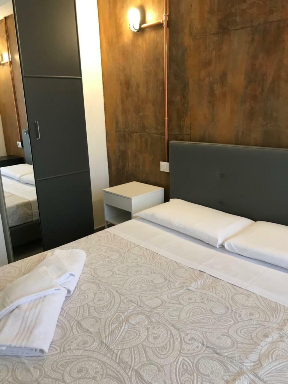 Joy Rooms Milano Eksteriør bilde